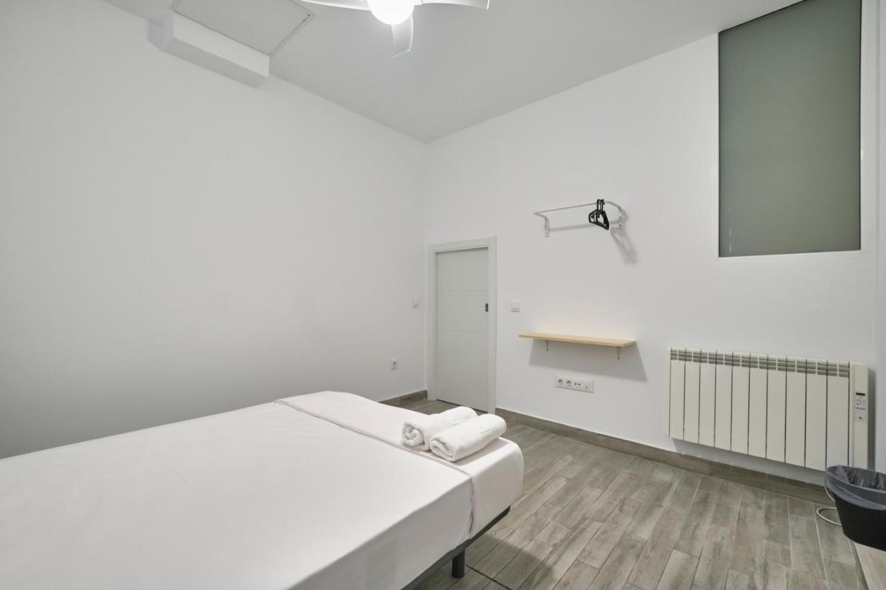 Nunez De Arce Habitaciones Madryt Zewnętrze zdjęcie