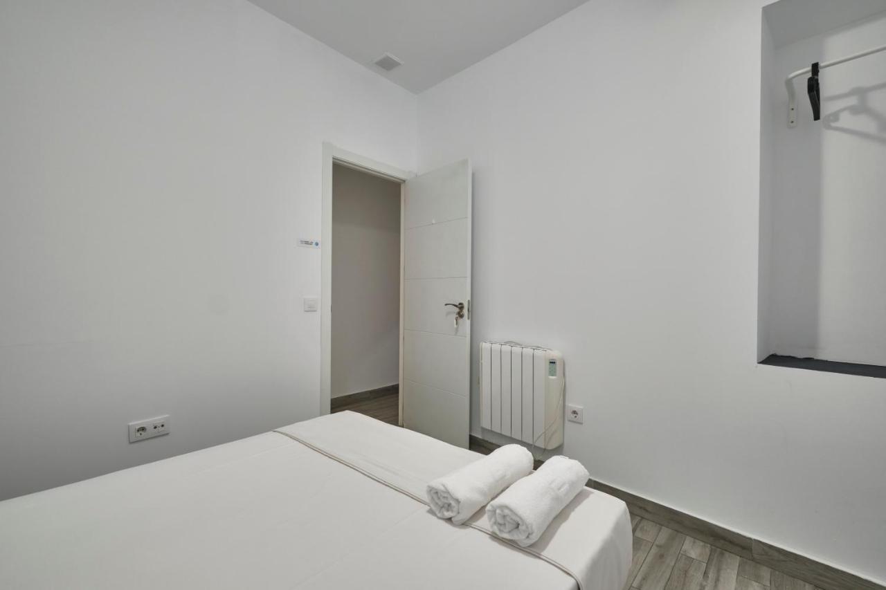 Nunez De Arce Habitaciones Madryt Zewnętrze zdjęcie