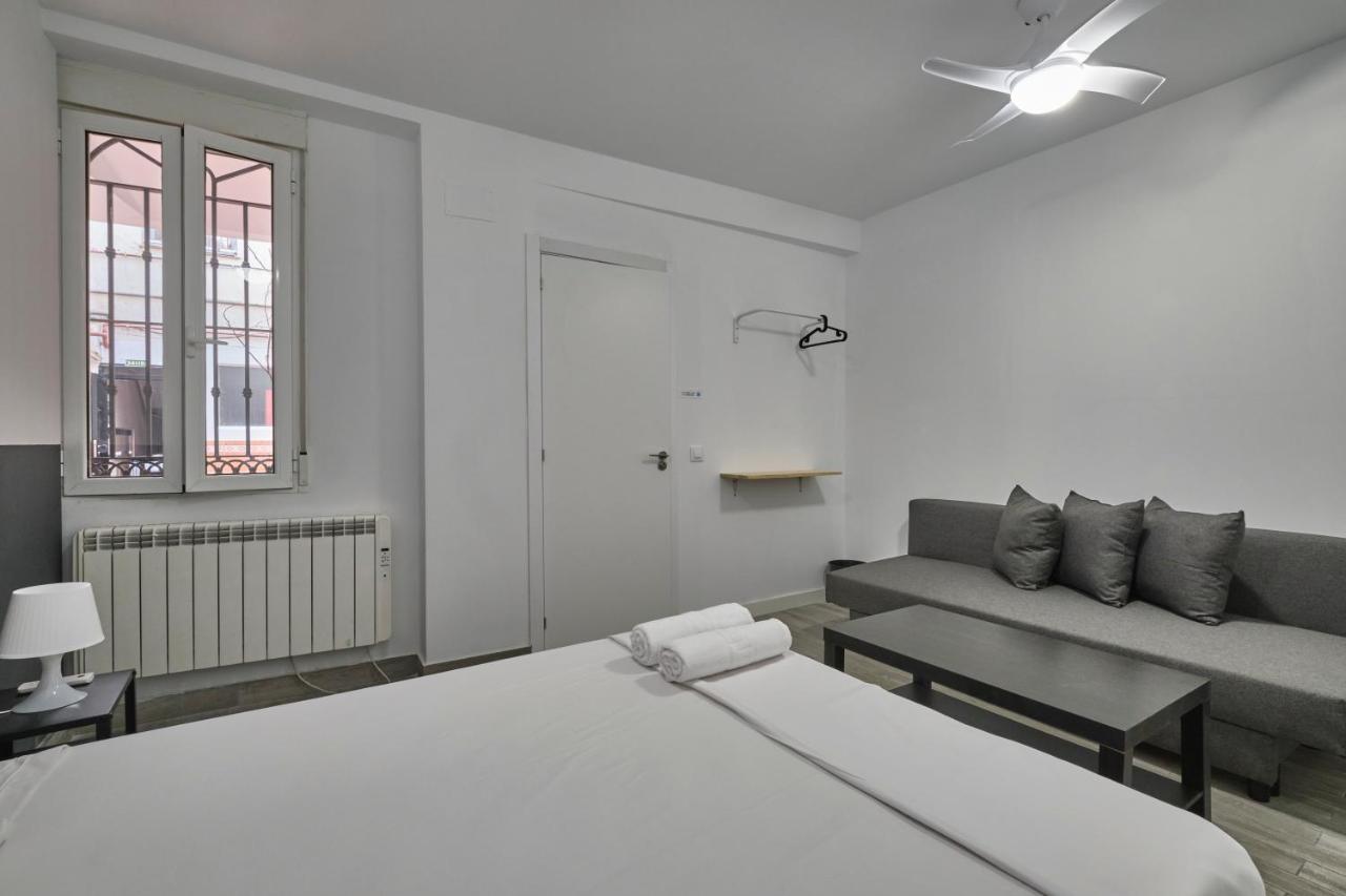 Nunez De Arce Habitaciones Madryt Zewnętrze zdjęcie