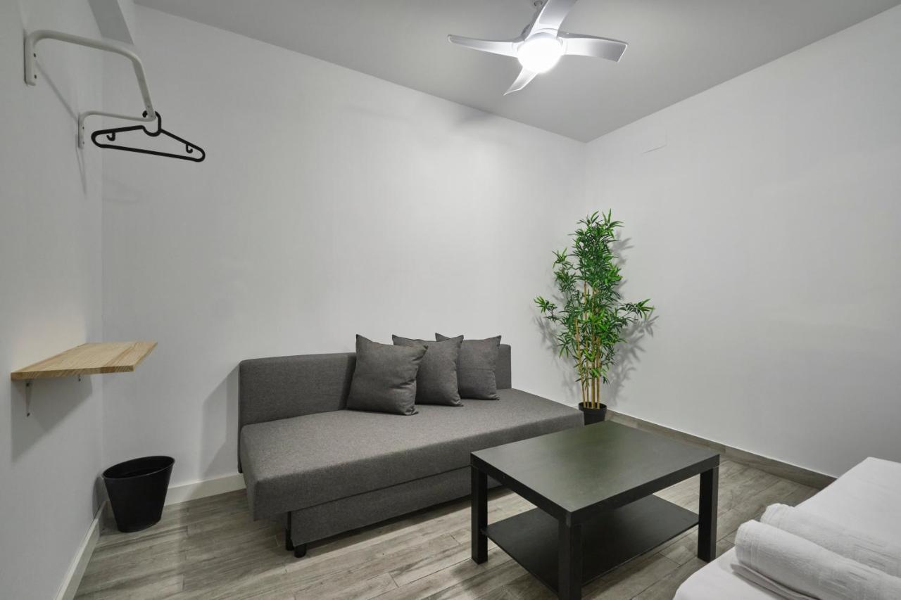 Nunez De Arce Habitaciones Madryt Zewnętrze zdjęcie